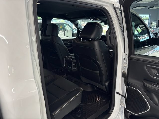 Used 2023 RAM 1500 Laramie AWD/4WD image 27
