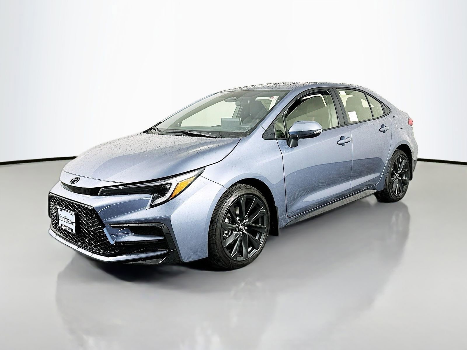 Used 2026 Toyota Corolla SE w/ SE Package FWD image 3