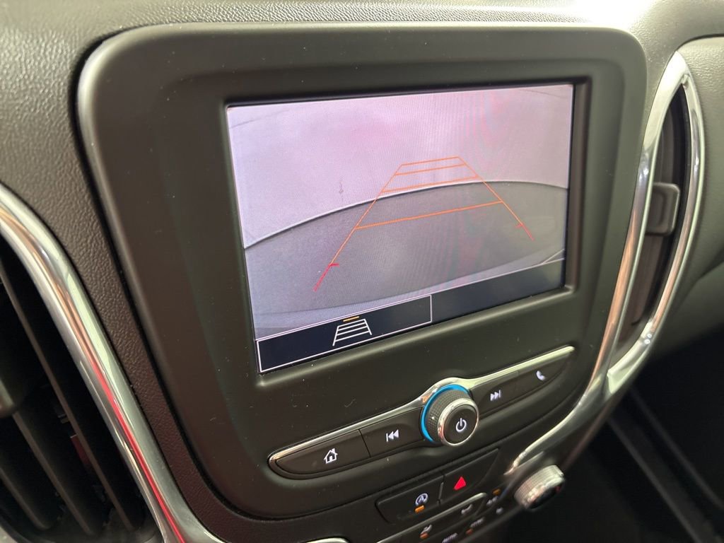 Used 2023 Chevrolet Equinox LT image 38