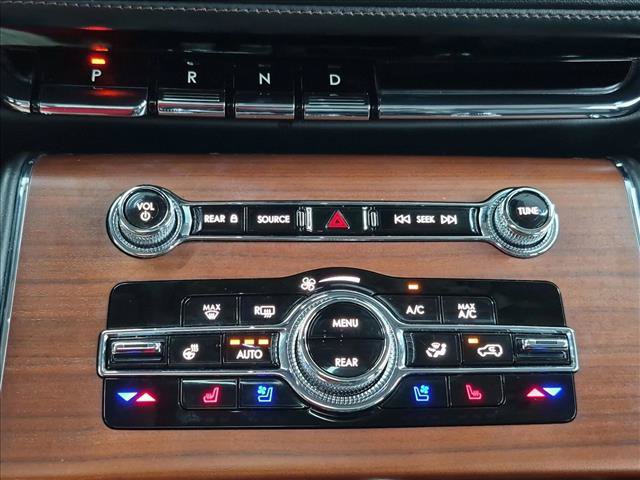 Used 2022 Lincoln Aviator Reserve w/ Equipment Group 201A RWD image 12