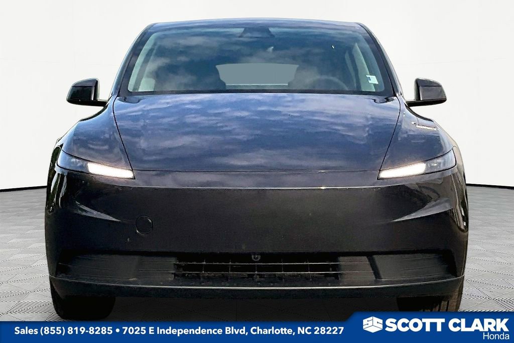 Used 2026 Tesla Model Y Long Range AWD/4WD image 2