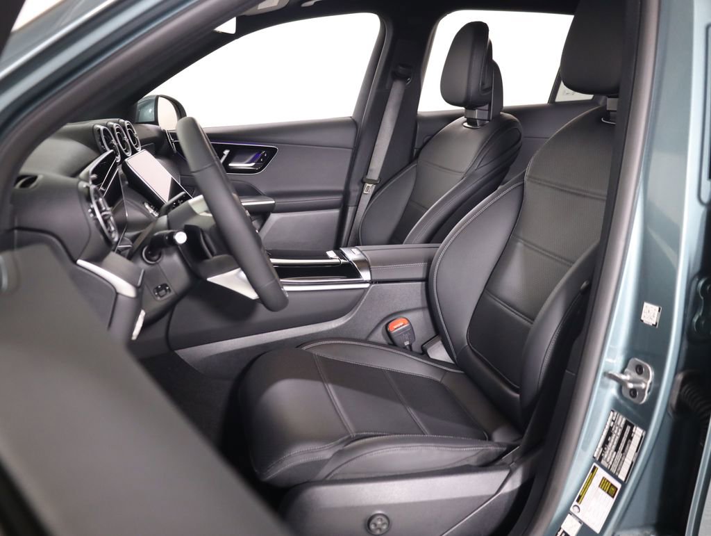 Used 2026 Mercedes-Benz GLC 300 4MATIC image 28