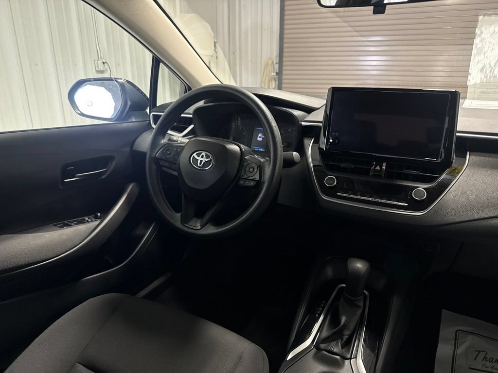 Used 2024 Toyota Corolla LE FWD image 20