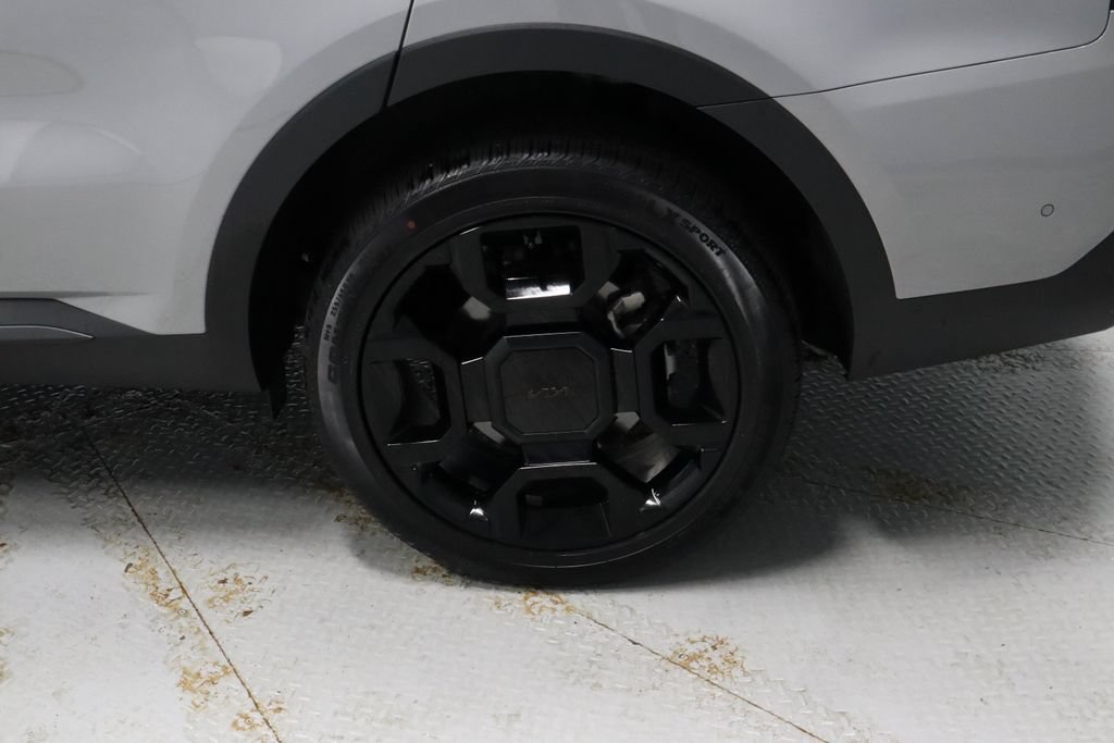 Used 2025 Kia Sorento SX Prestige AWD/4WD image 14