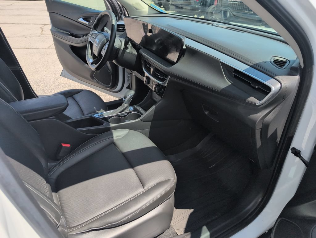 Used 2024 Buick Encore GX Sport Touring w/ Comfort Package AWD/4WD image 14