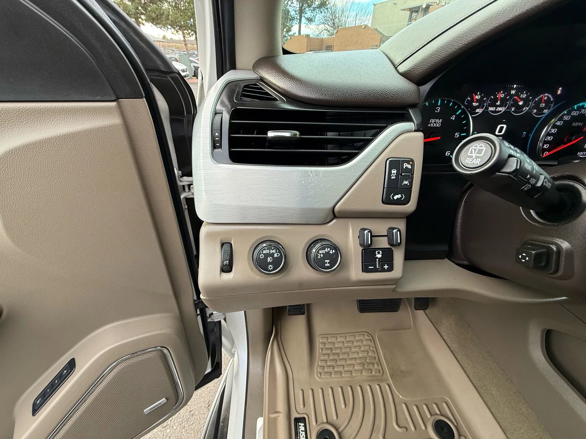 Used 2017 GMC Yukon XL SLT w/ Open Road Package image 35