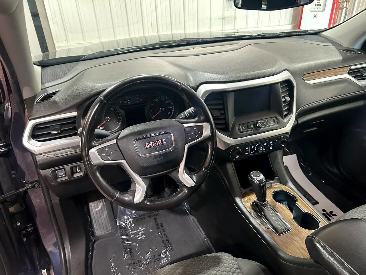 Used 2019 GMC Acadia SLE FWD image 12