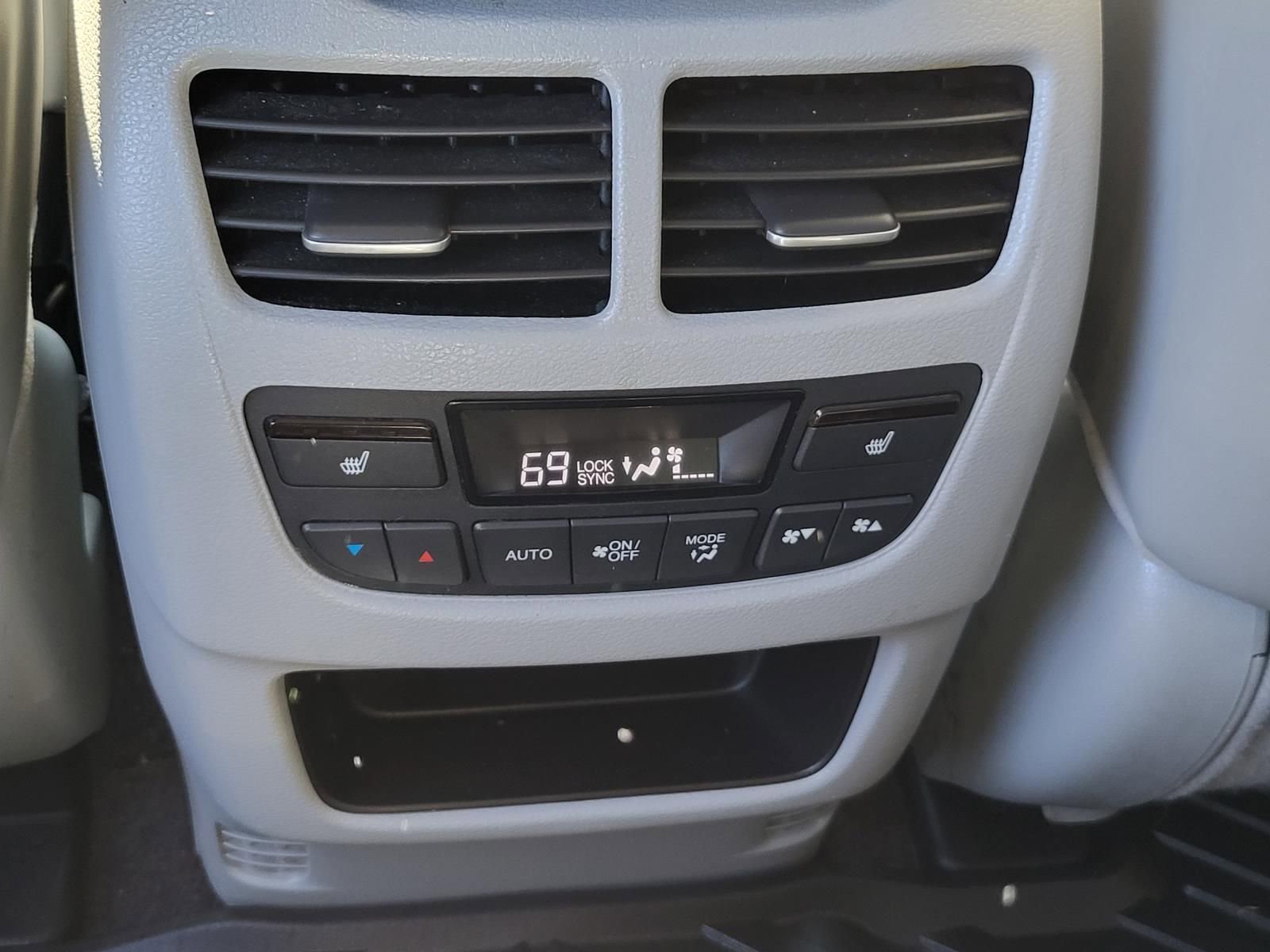 Used 2017 Acura MDX SH-AWD w/ Advance Package image 23