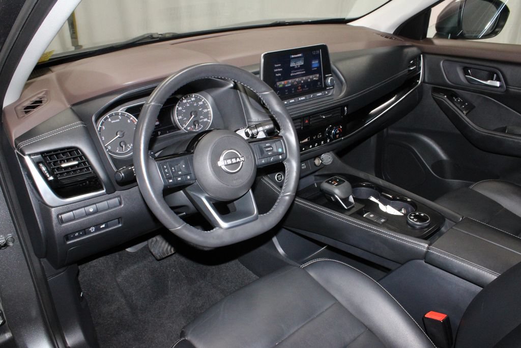 Used 2023 Nissan Rogue SL AWD/4WD image 24