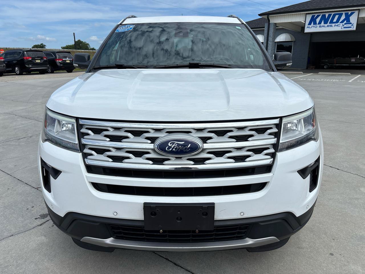 Used 2019 Ford Explorer XLT w/ Equipment Group 202A AWD/4WD image 9