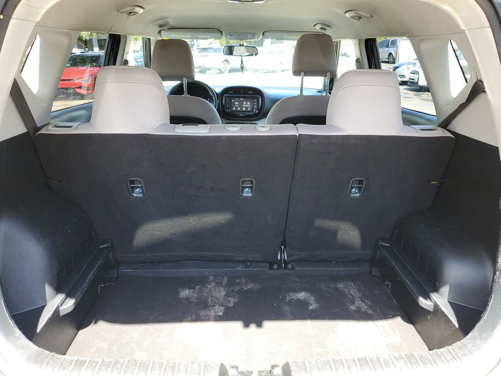 Used 2021 Kia Soul LX image 8