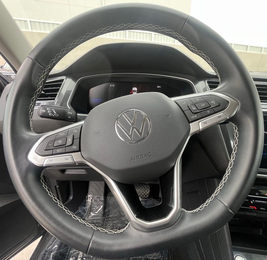 Certified 2023 Volkswagen Tiguan SE FWD image 8