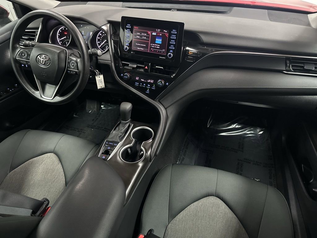 Used 2023 Toyota Camry LE image 12