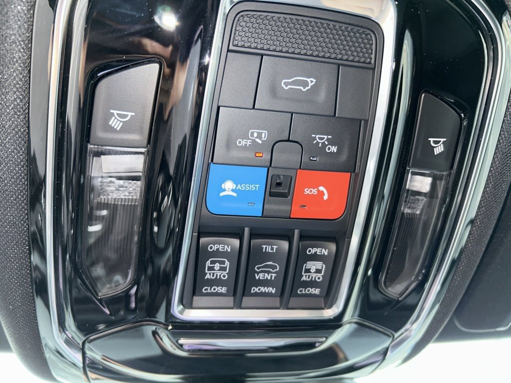 New 2024 Jeep Grand Cherokee Overland w/ Advanced Protech Group III AWD/4WD image 19
