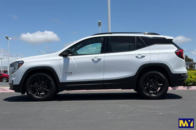 Certified 2022 GMC Terrain AT4 AWD/4WD image 7