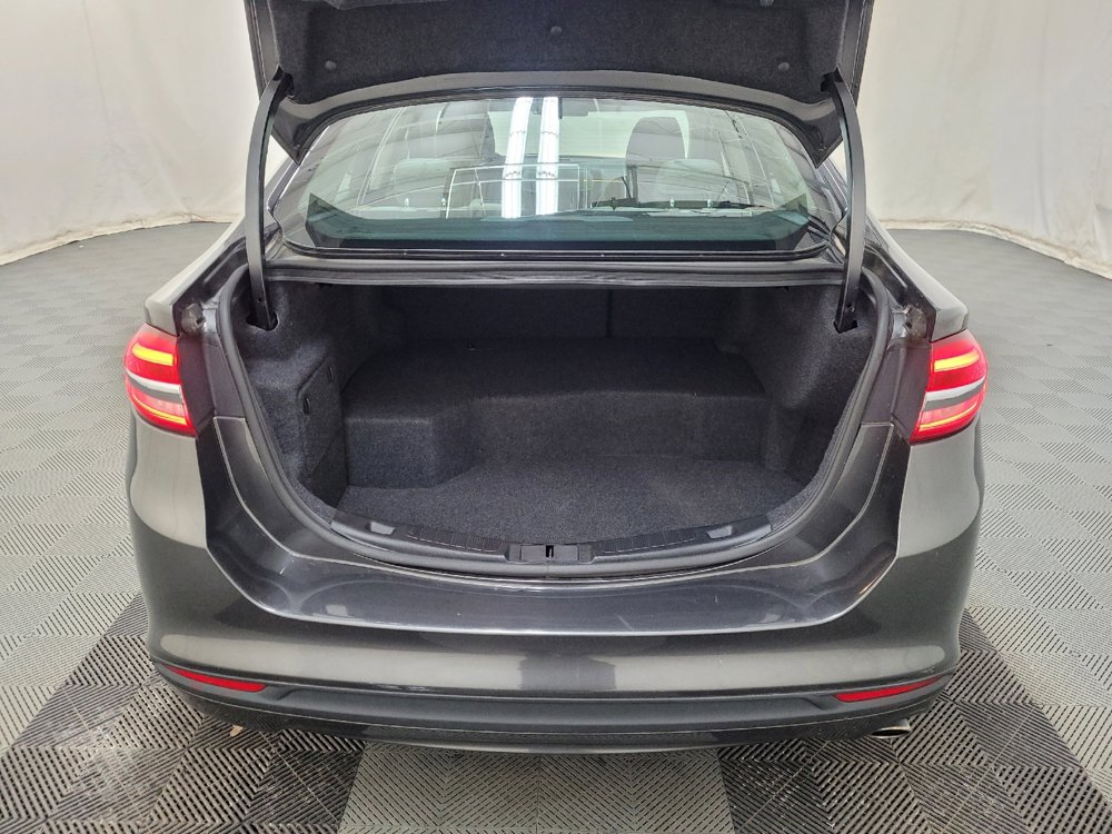 Used 2018 Ford Fusion S image 29