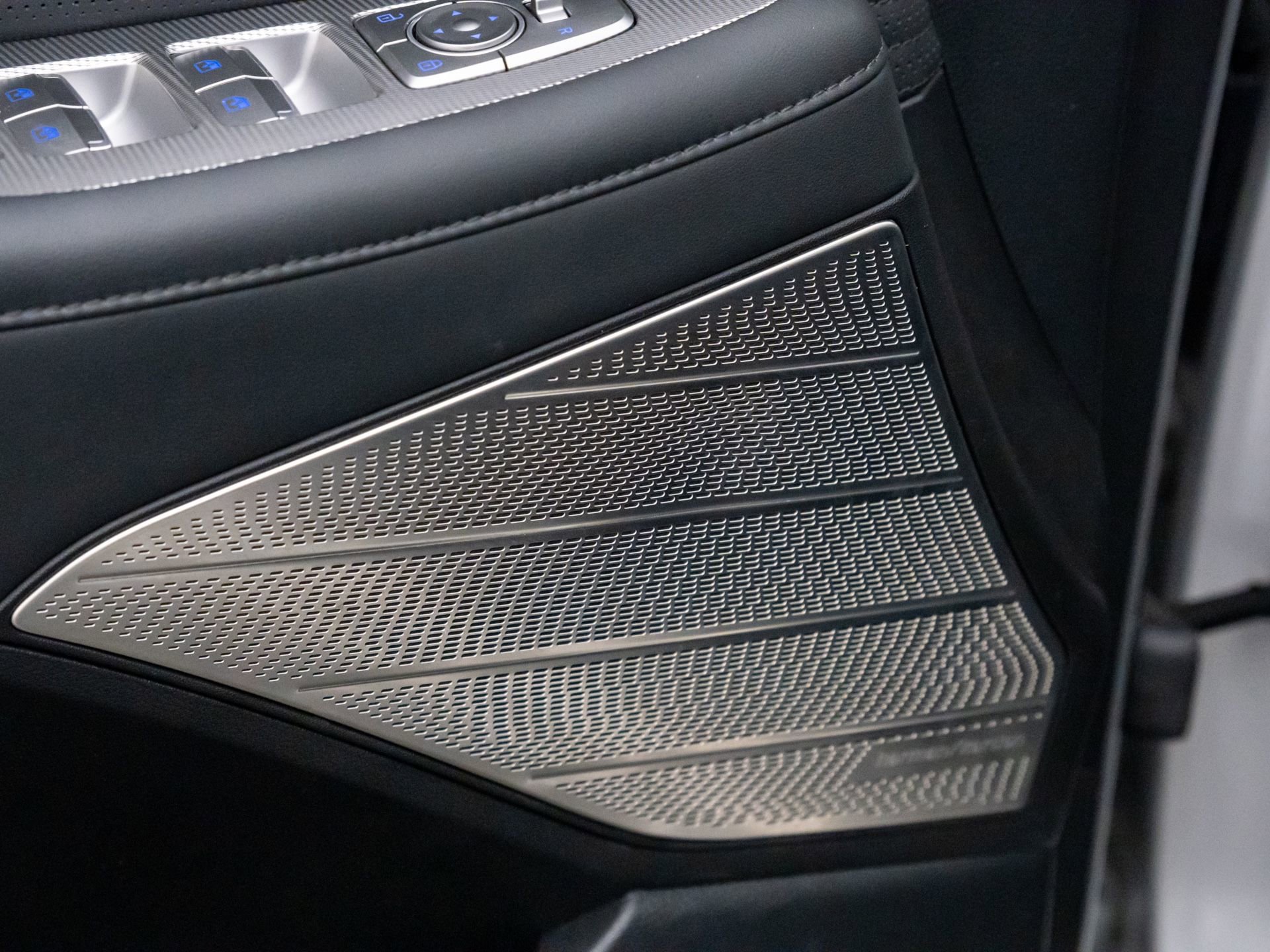 Used 2023 Hyundai Palisade Calligraphy image 18