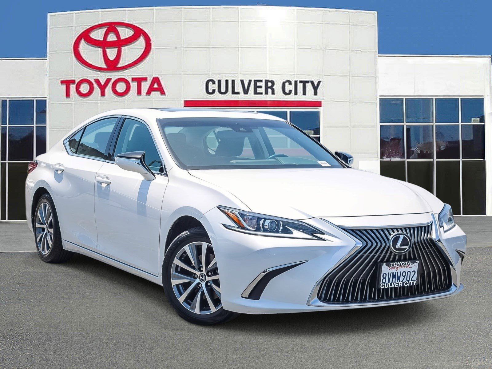 Used 2021 Lexus ES 350 w/ Accessory Package FWD image 1