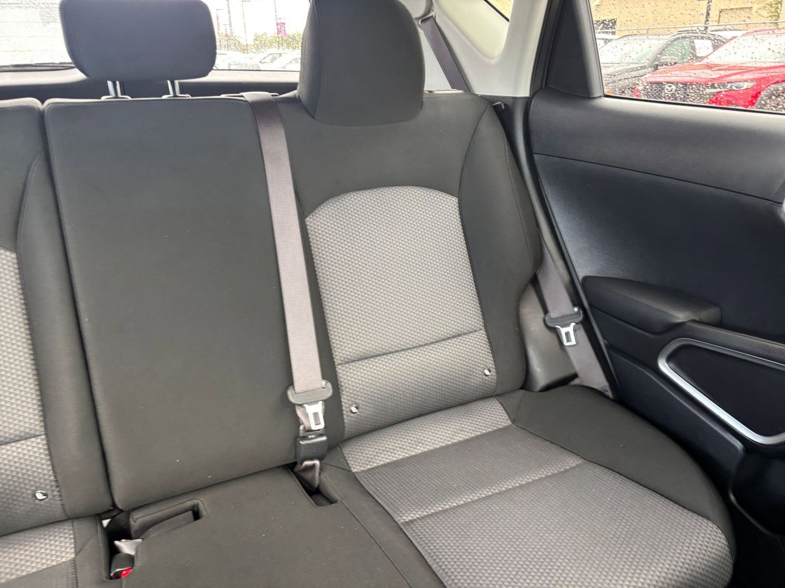 Used 2025 Kia Soul LX w/ LX Technology Package FWD image 35