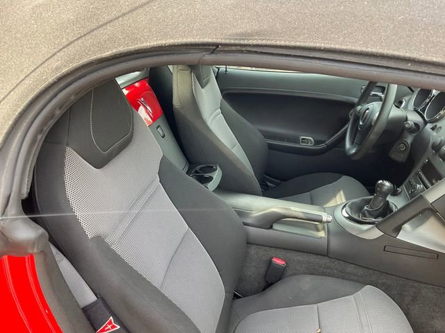 Used 2008 Pontiac Solstice Convertible w/ Preferred Package RWD image 3