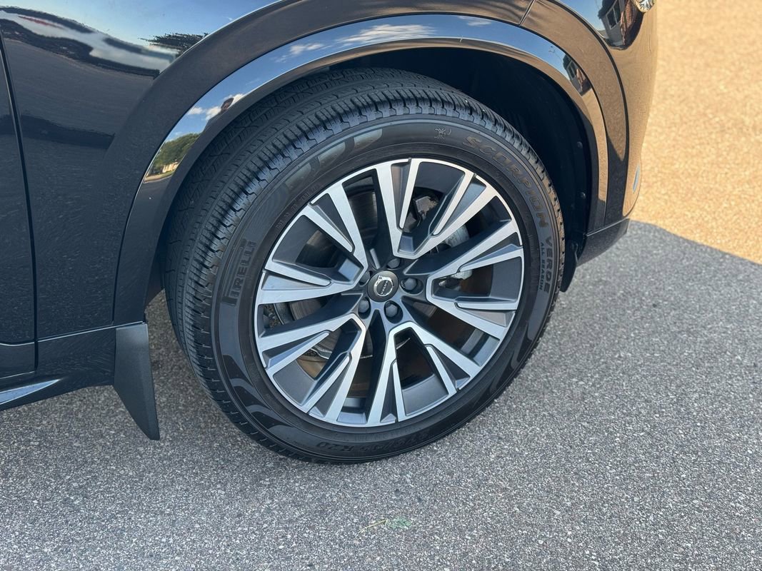 Used 2022 Volvo XC90 T6 Momentum w/ Protection Package Premier image 10