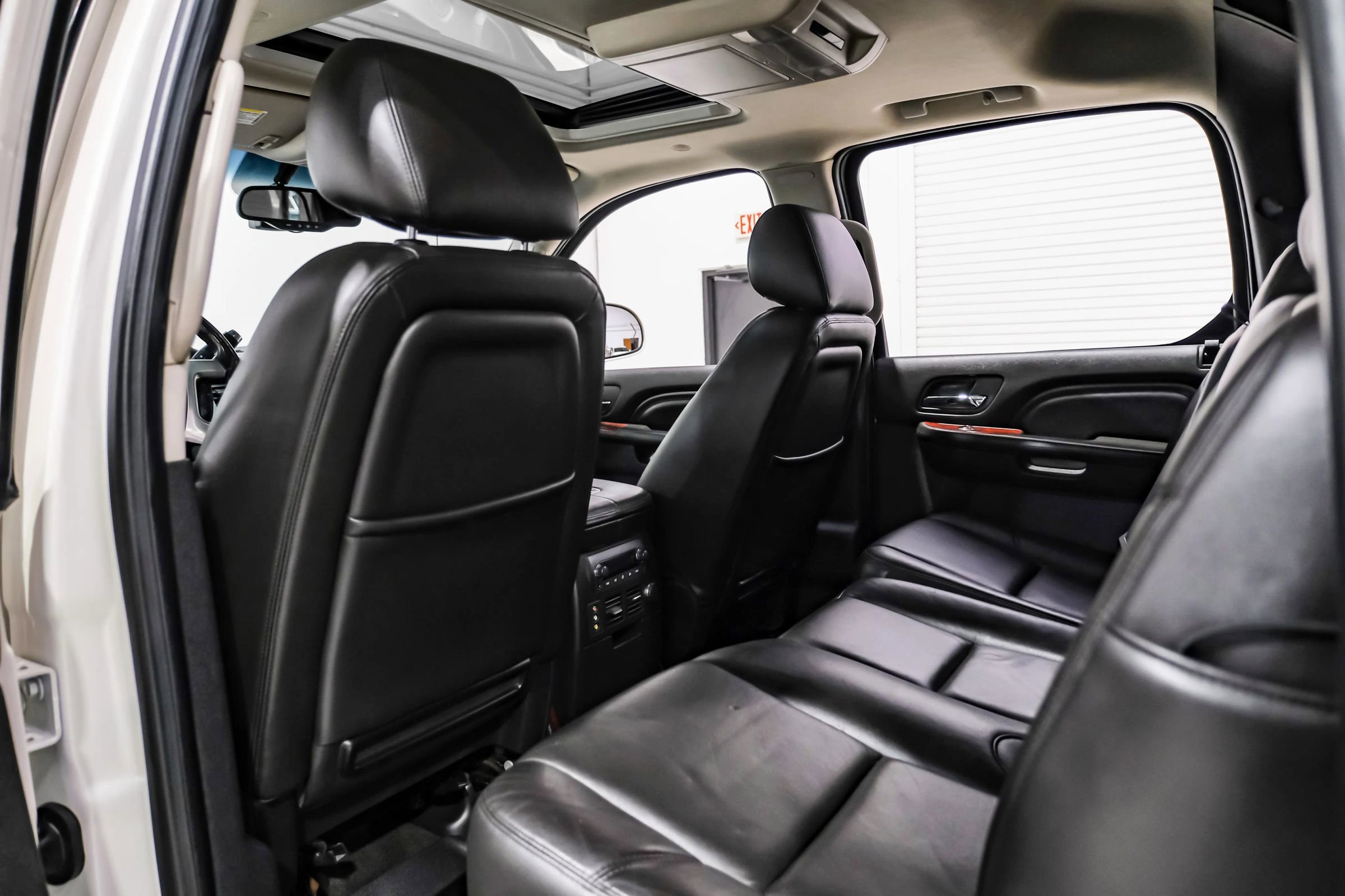 Used 2013 Cadillac Escalade EXT Premium AWD/4WD image 39