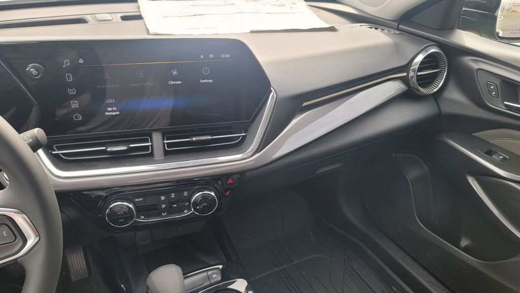 New 2026 Chevrolet Trax ACTIV w/ Sunroof Package image 21