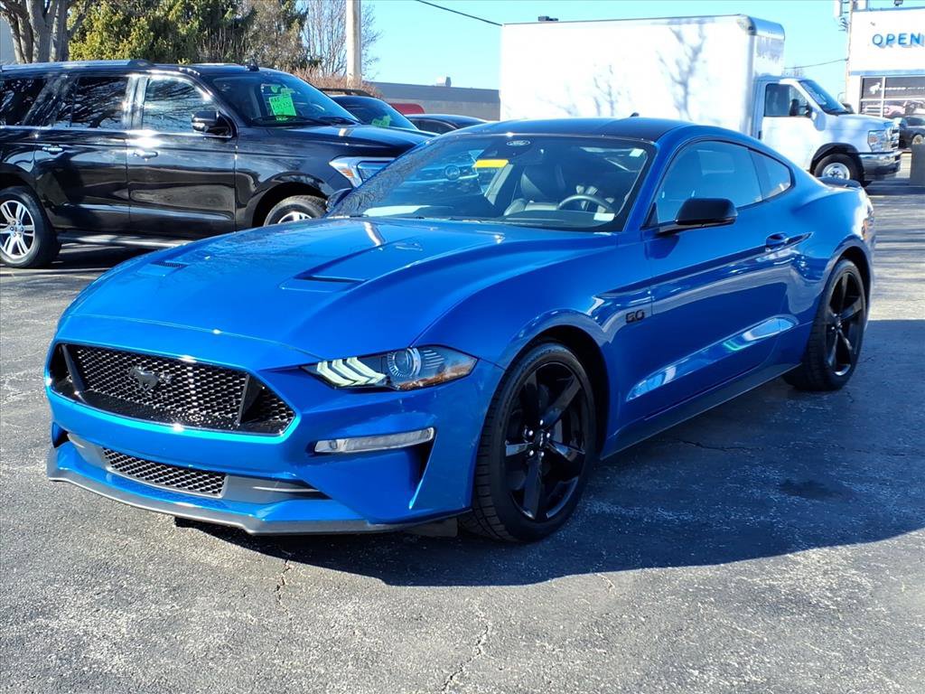 Used 2021 Ford Mustang GT Premium w/ Equipment Group 401A image 3