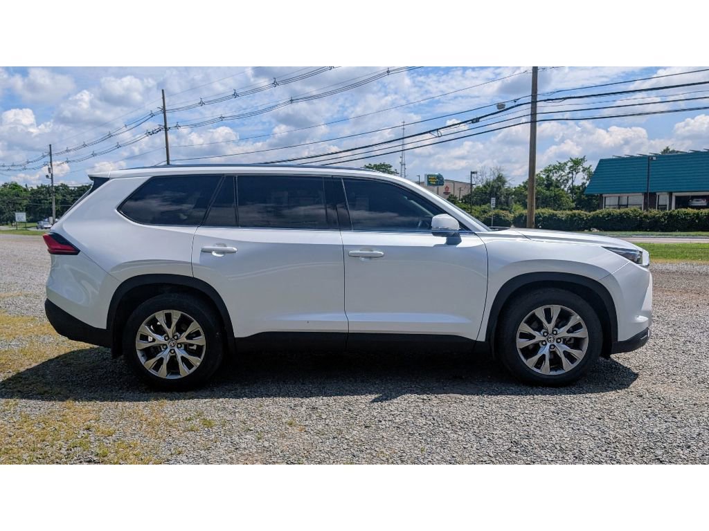 Used 2024 Toyota Grand Highlander Limited image 8