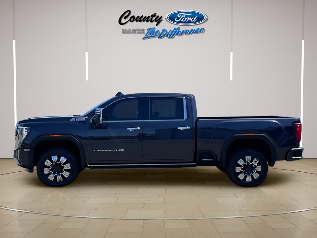 Used 2024 GMC Sierra 2500 Denali w/ Denali Reserve Package AWD/4WD image 3