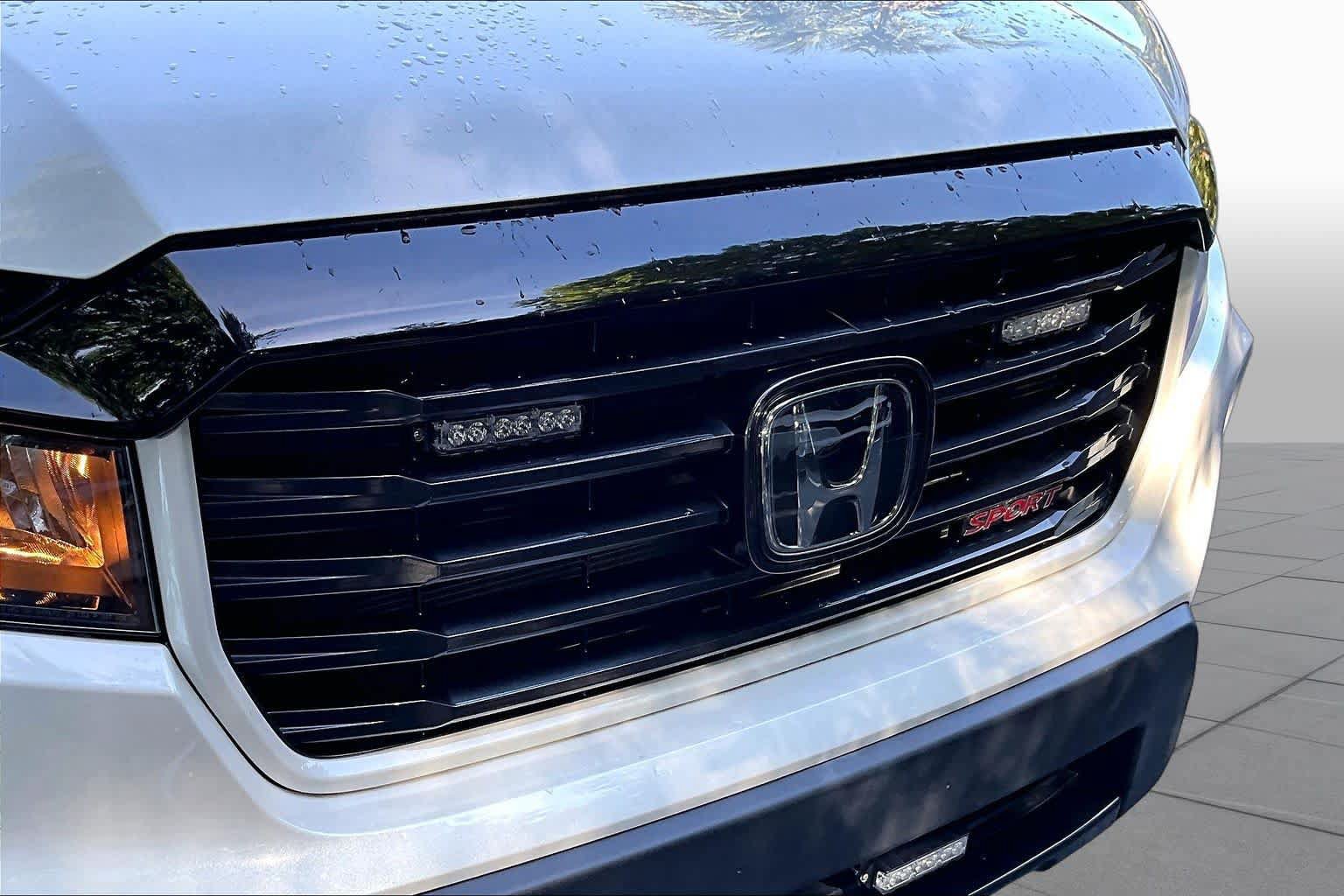 Used 2023 Honda Ridgeline Sport image 29