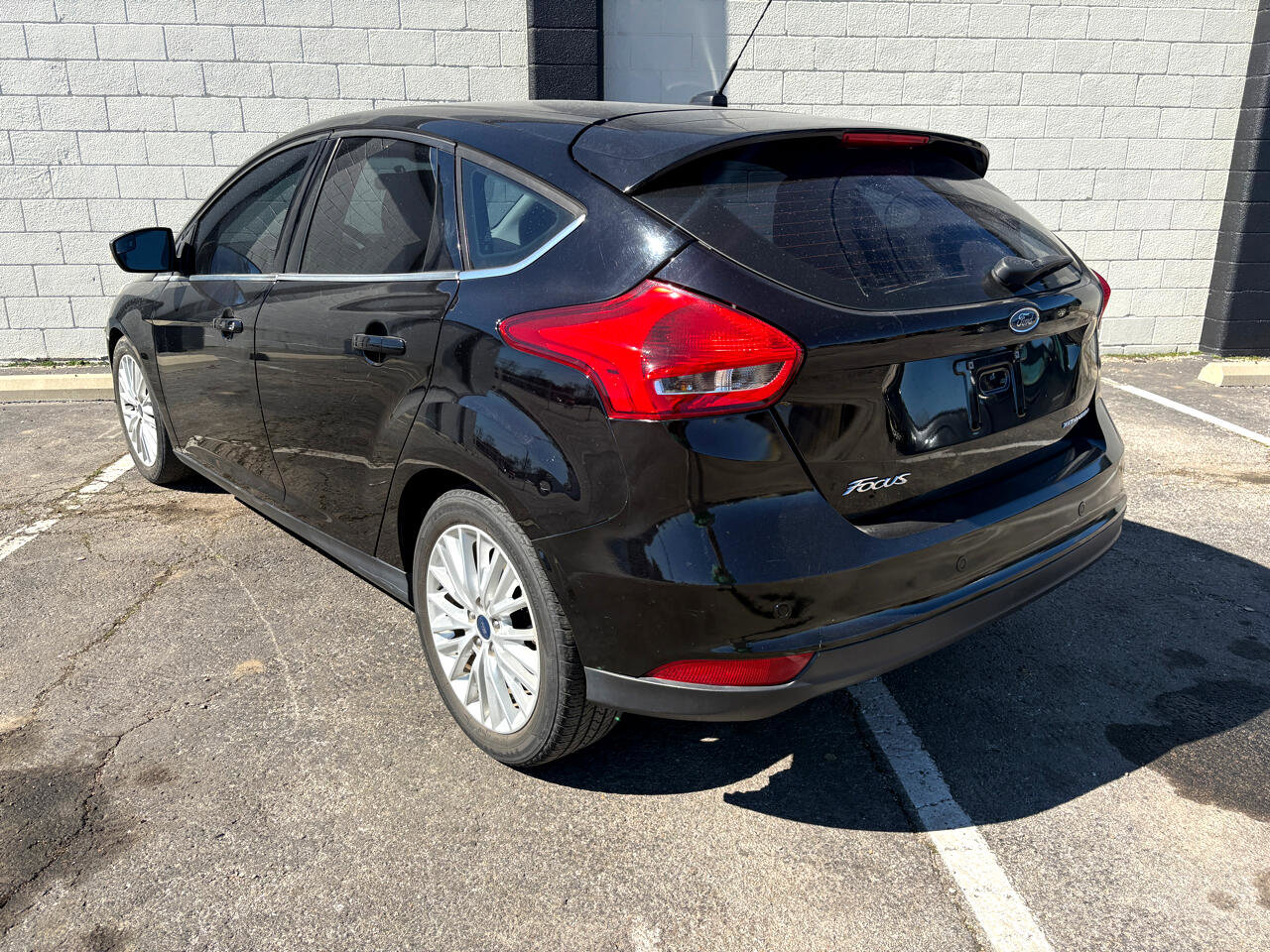 Used 2018 Ford Focus Titanium image 3