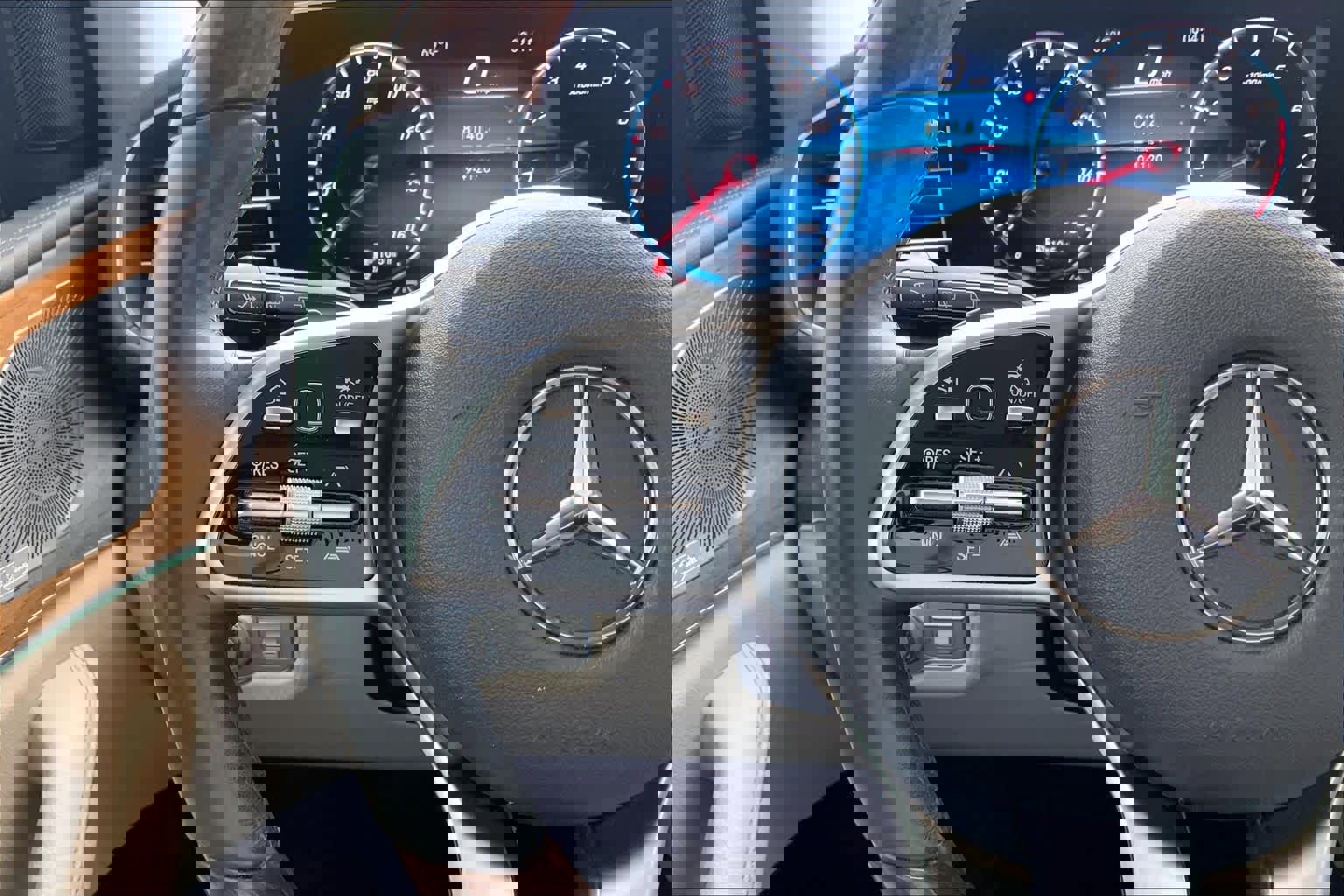 Used 2020 Mercedes-Benz GLE 580 4MATIC image 24