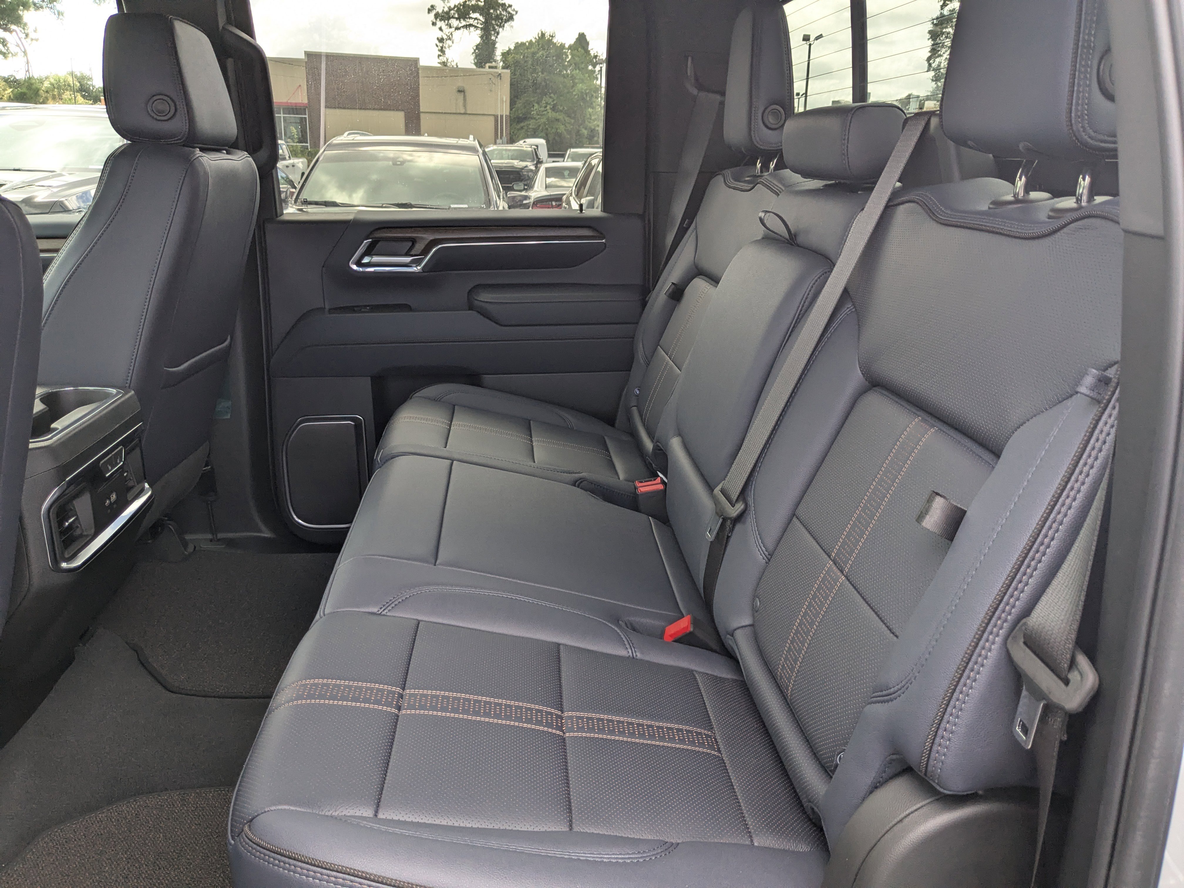 New 2024 Chevrolet Silverado 3500 High Country w/ High Country Premium Package image 8