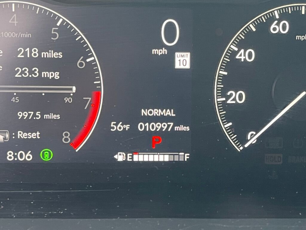 Certified 2024 Honda HR-V LX image 3