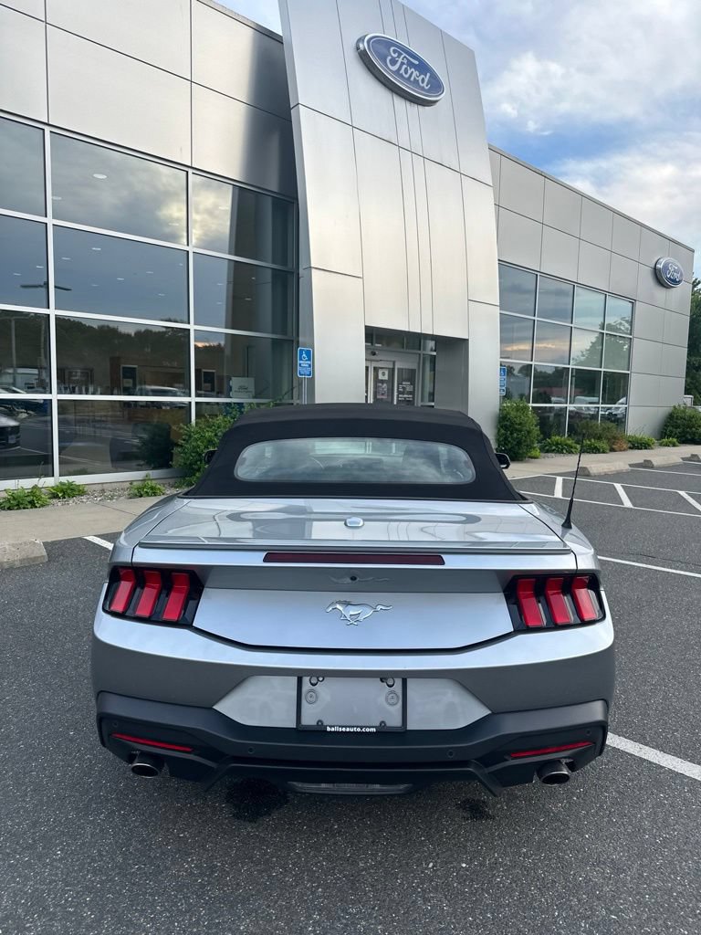 Used 2024 Ford Mustang Premium RWD image 6