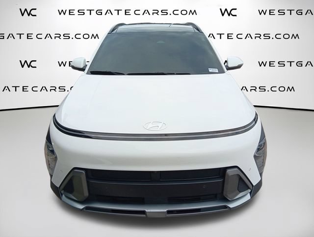 Used 2024 Hyundai Kona Limited AWD/4WD image 2