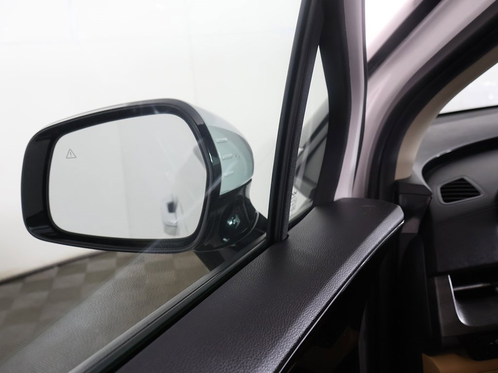 Used 2023 Kia Carnival EX image 35