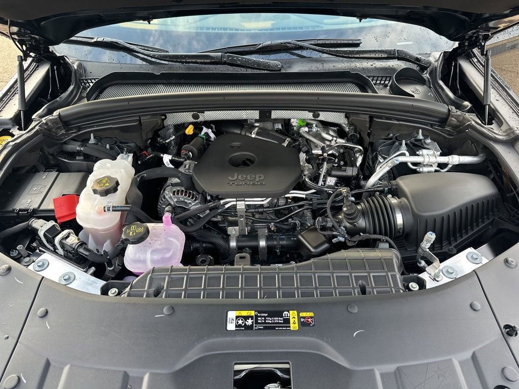 New 2026 Jeep Grand Cherokee Laredo image 24