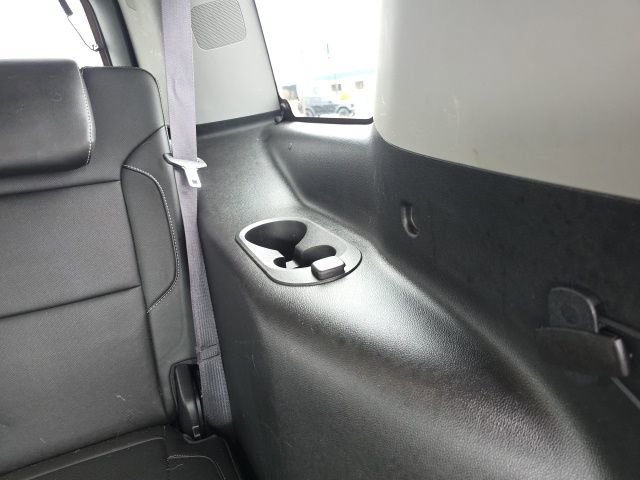 Used 2016 GMC Yukon SLT w/ Open Road Package image 49