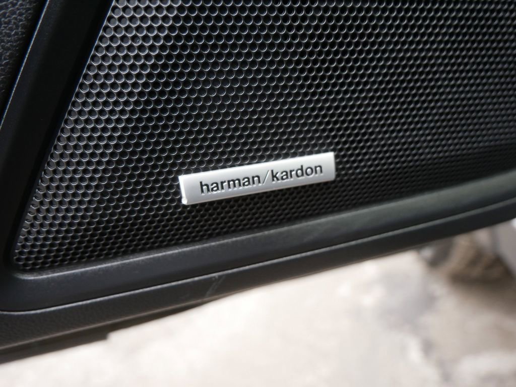 Used 2025 Subaru Outback Limited image 17