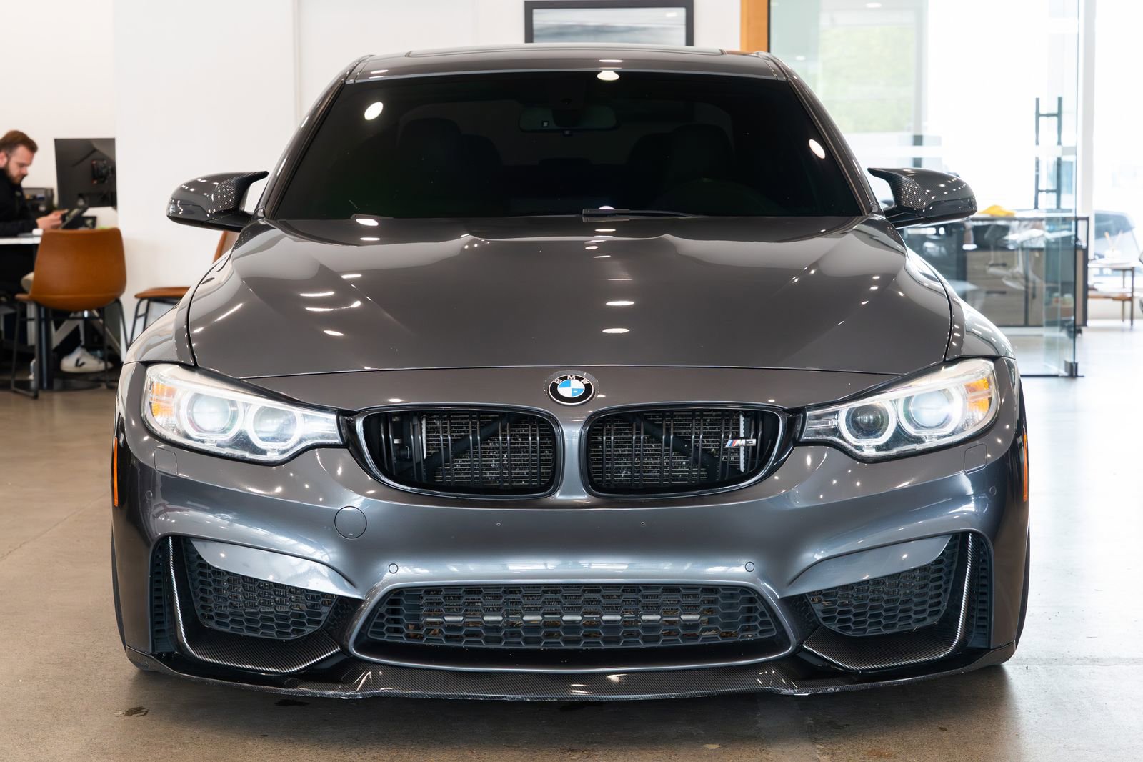 Used 2017 BMW M3 RWD image 2