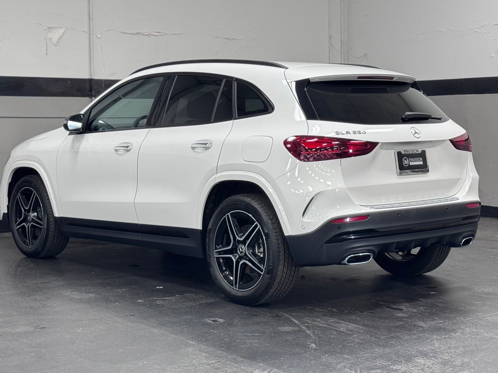 Used 2025 Mercedes-Benz GLA 250 image 10