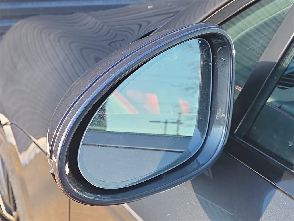 Certified 2023 Porsche Macan GTS image 28