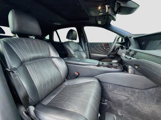 Used 2018 Lexus LS 500 w/ Interior Upgrade Package RWD image 15