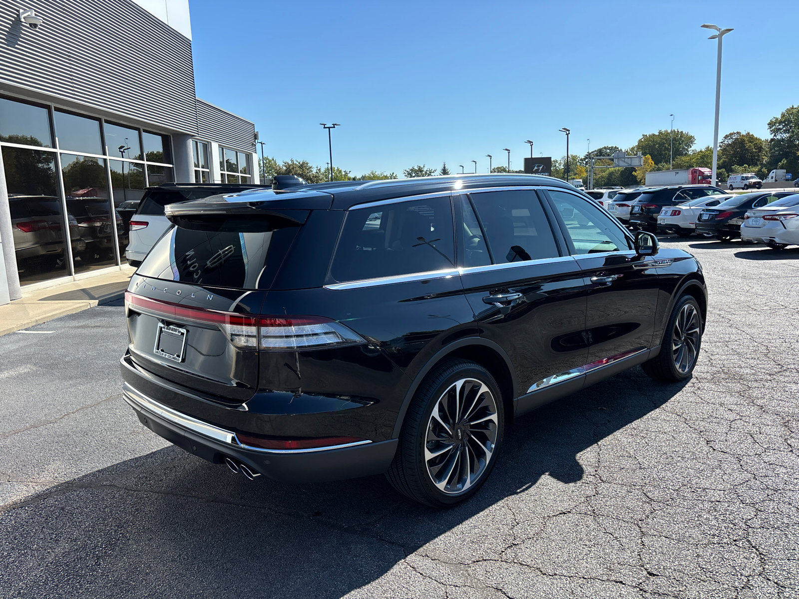 New 2025 Lincoln Aviator Reserve w/ Illumination Package image 7