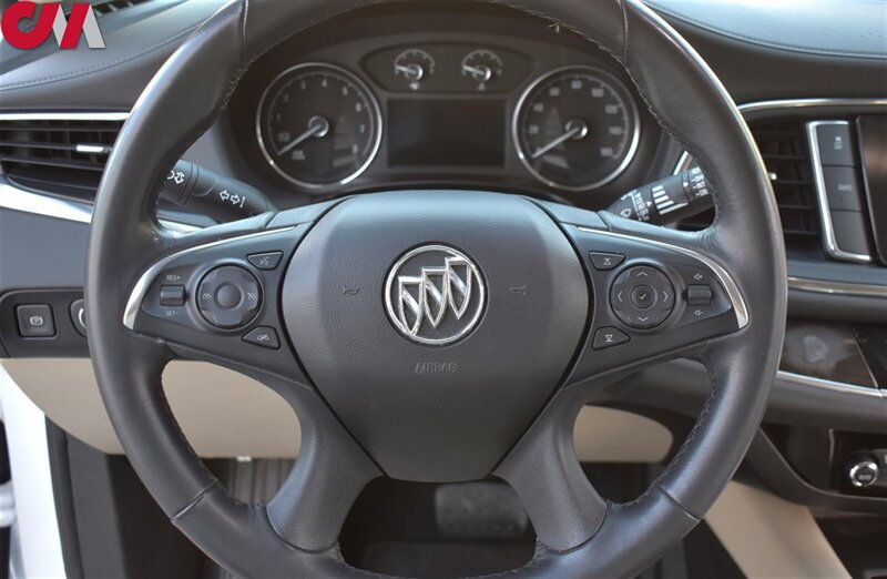 Used 2018 Buick Enclave Essence AWD/4WD image 13