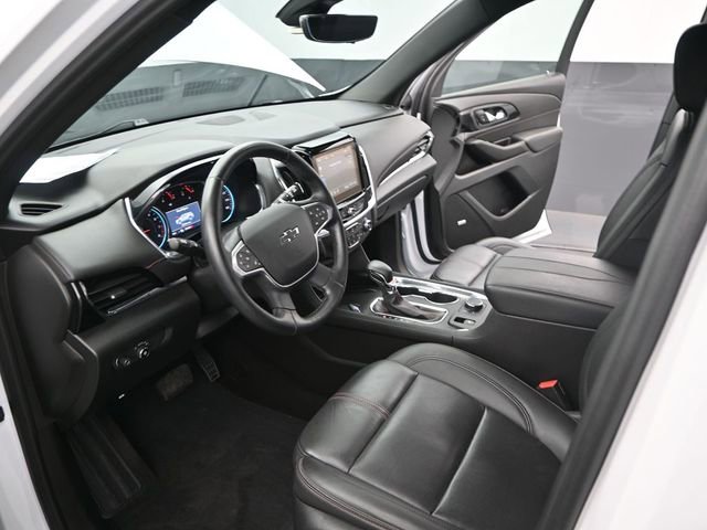 Used 2023 Chevrolet Traverse RS image 6