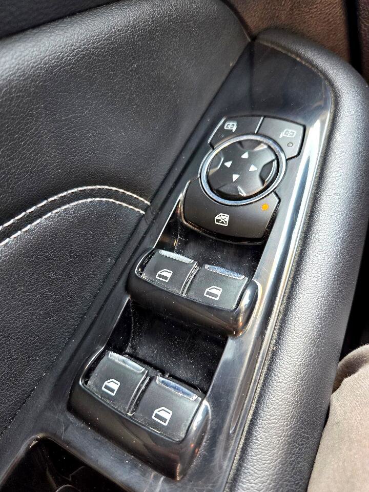 Used 2016 Ford Edge Titanium w/ Equipment Group 301A image 21