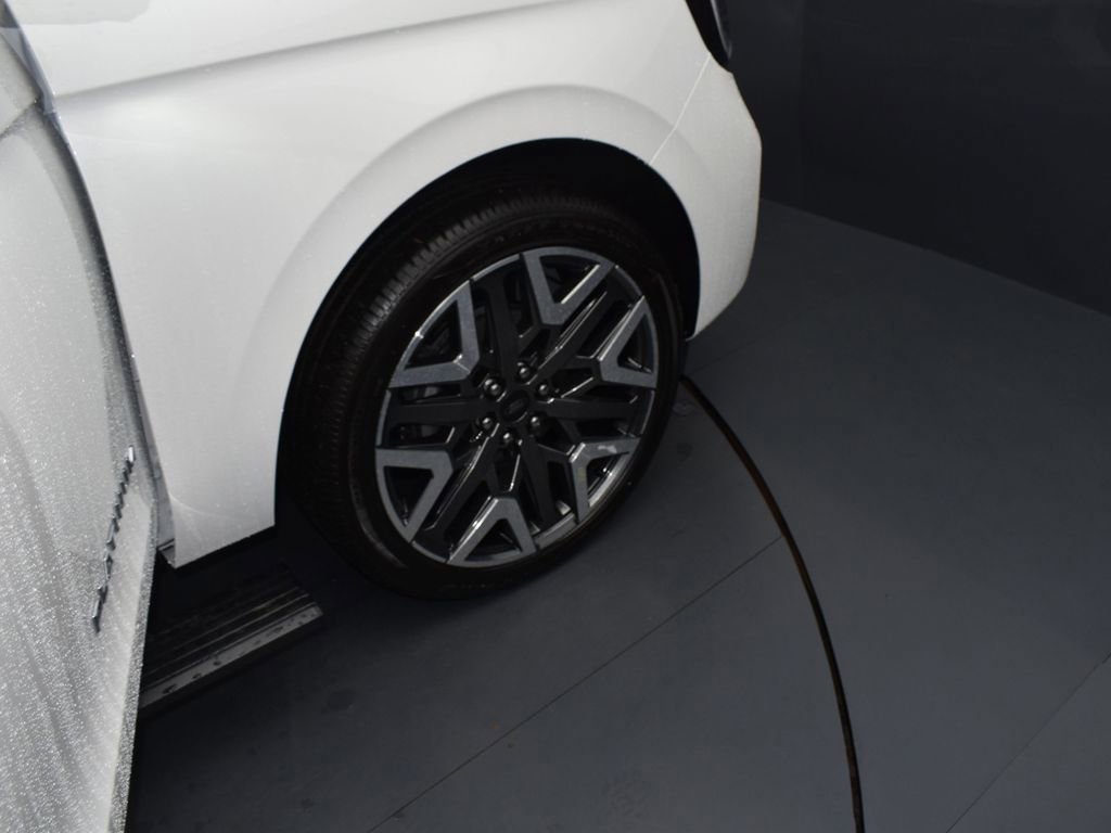 New 2026 Ford Expedition Max Platinum w/ Platinum Ultimate Package image 18